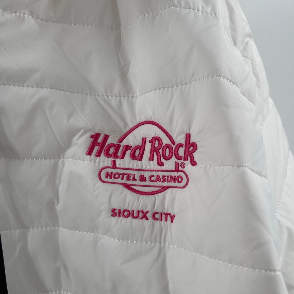 HARD ROCK HOTEL & CASINO SIOUX CITY Puff Jacket SZ Extra Large White Pink NWT - Picture 7 of 10